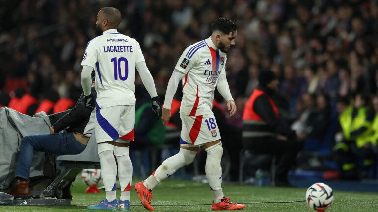 Rayan Cherki et Alexandre Lacazette (OL)