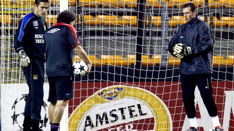 Nicolas Puydebois à l'entraînement de l'OL avant un match de Ligue des champions