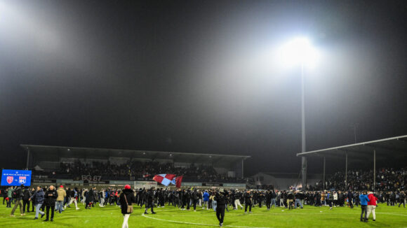 Les supporters de Bourgoin au stade Pierre-Rajon