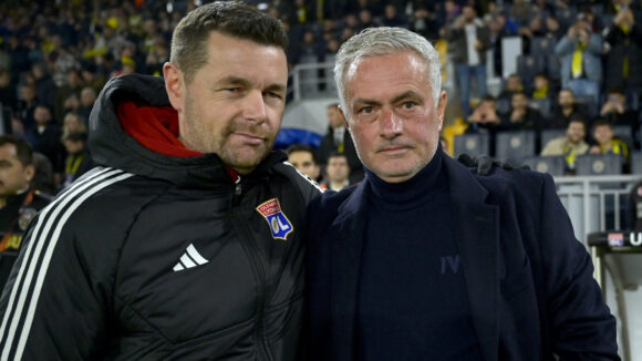 Pierre Sage et José Mourinho avant Fenerbahçe - OL