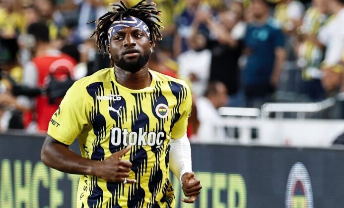 Allan Saint-Maximin, joueur de Fenerbahçe