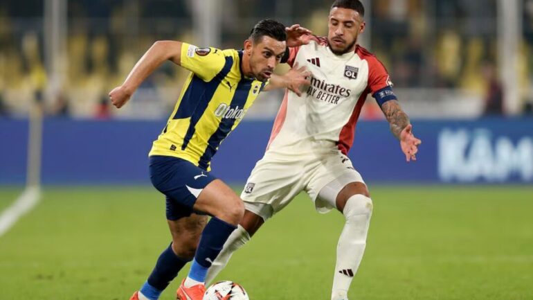 Corentin Tolisso contre Fenerbahçe