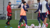 Thiago Almada, à l'entraînement de l'OL