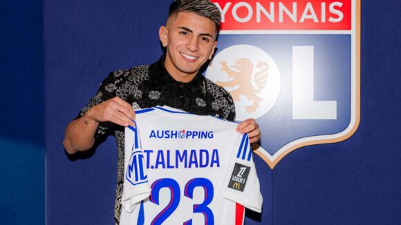 Thiago Almada à l'OL avec le numéro 23