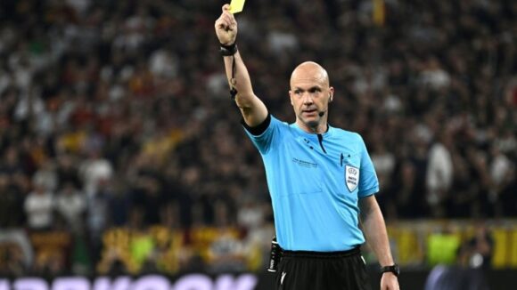 Anthony Taylor, arbitre anglais d'OL - FCSB